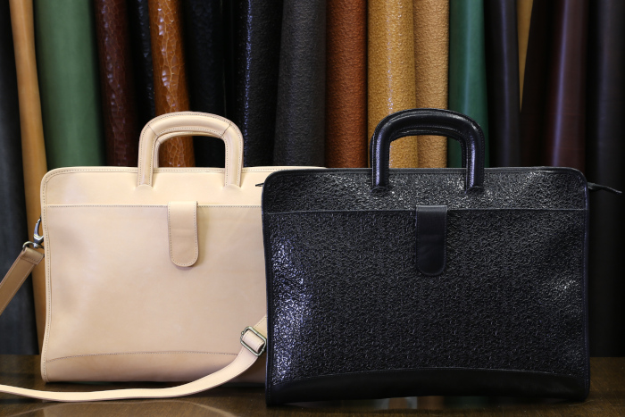 Conceria 3s leather belt and bag
